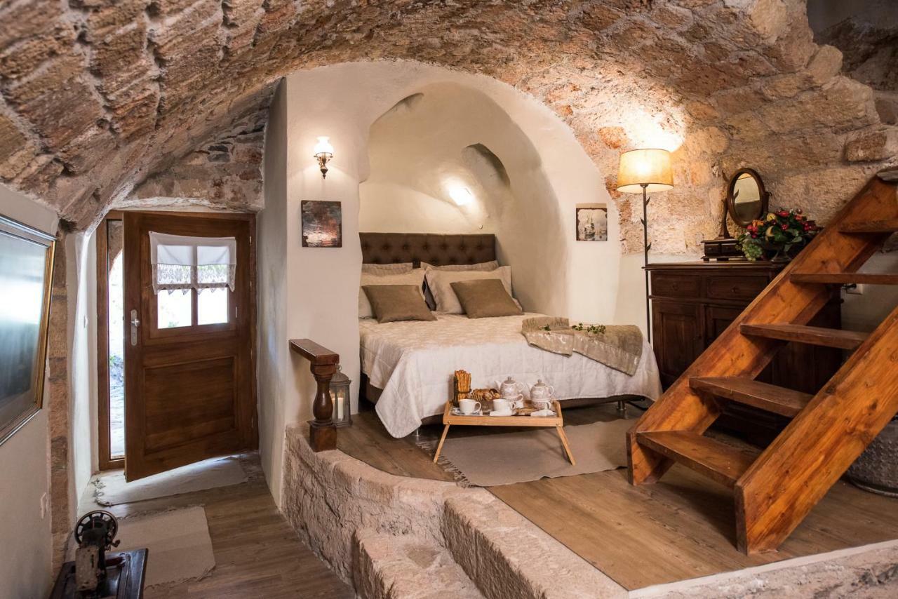 Вілла Casa Felicia-The Castle Mansion Монемвасія Екстер'єр фото